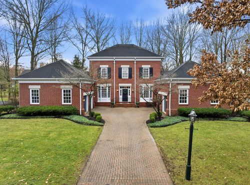 7599 N Goodrich Sq, New Albany, OH, 43054-8930 | Card Image