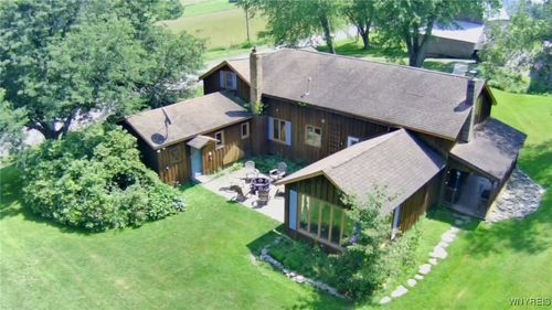 9782 Leon Rd, Cattaraugus, NY, 14719-9751 | Card Image