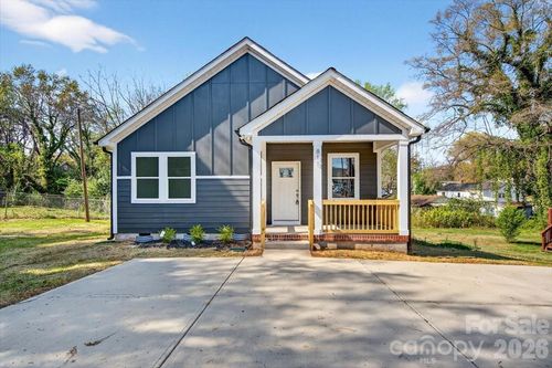 811 Craig Pl, Shelby, NC, 28150-4055 | Card Image