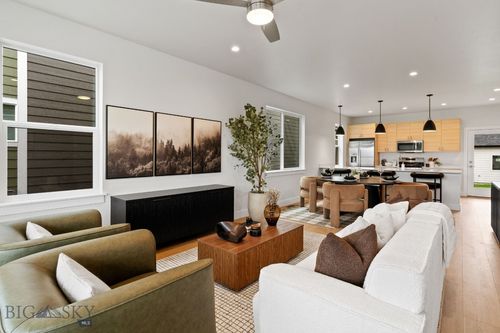 809 Spaniel Ln, Belgrade, MT, 59714-4167 | Card Image