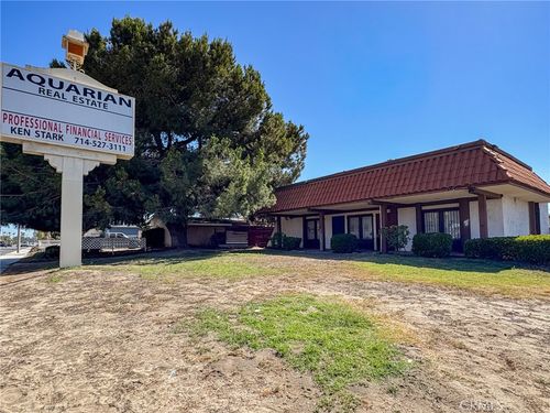 805 S Magnolia Ave, Anaheim, CA, 92804-4042 | Card Image