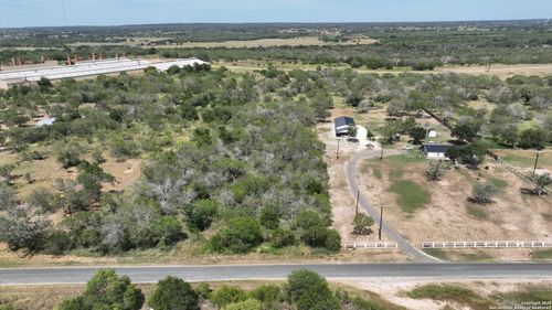 000 County Road 163, Elmendorf, TX, 78112 | Card Image
