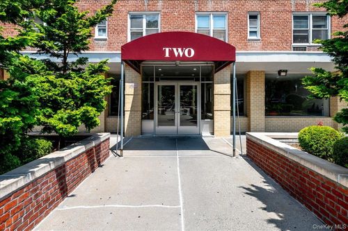 6m-2 Sadore Ln, Yonkers, NY, 10710-4804 | Card Image