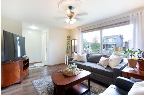 39 Elk Hill Se, Airdrie, AB, T4B1Z1 | Card Image