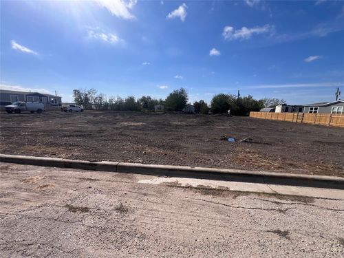 706 E Pecan St, Granger, TX, 76530 | Card Image