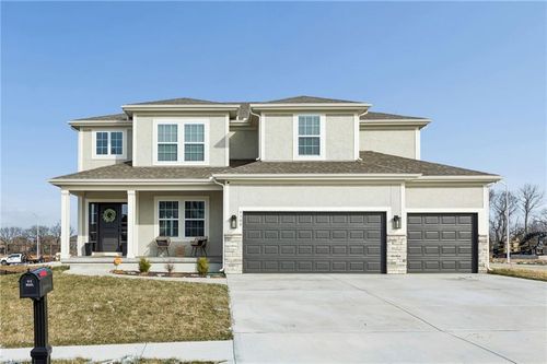 9308 Ne 98th Ter, Kansas City, MO, 64157-8051 | Card Image