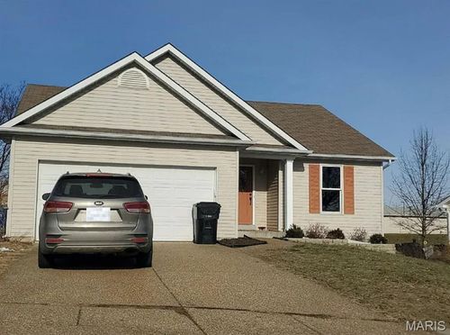 4019 Jessica Dr, Wentzville, MO, 63385-4625 | Card Image