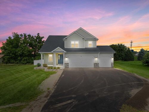 131 W Blackhawk Dr, Fort Atkinson, WI, 53538-3007 | Card Image