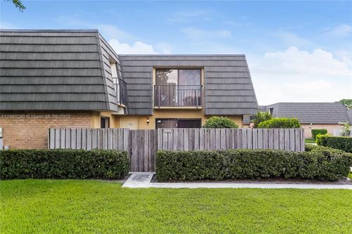 0-2206 22nd Way, West Palm Beach, FL, 33407-6631 | Card Image