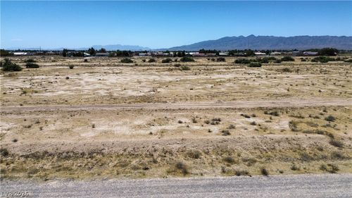 201 E Elmont Street, Pahrump, NV, 89048 | Card Image
