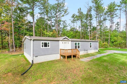5195 Green Creek Rd, SCHUYLER, VA, 22969-1700 | Card Image