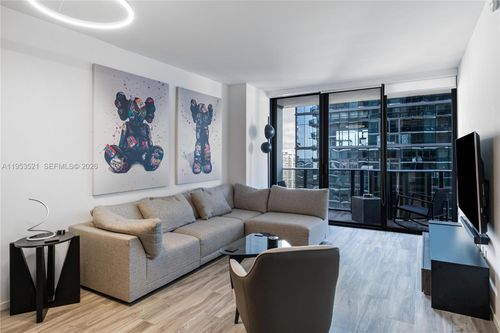 4207-801 S Miami Ave, Miami, FL, 33130 | Card Image