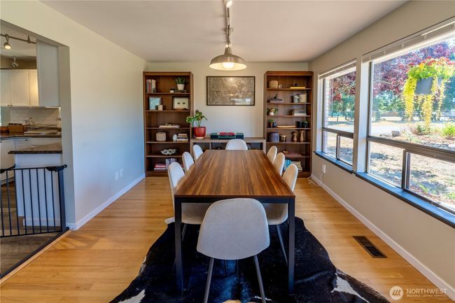 518 E Willow St, House other with 3 bedrooms, 2 bathrooms and 4 parking in Sequim WA | Image 13