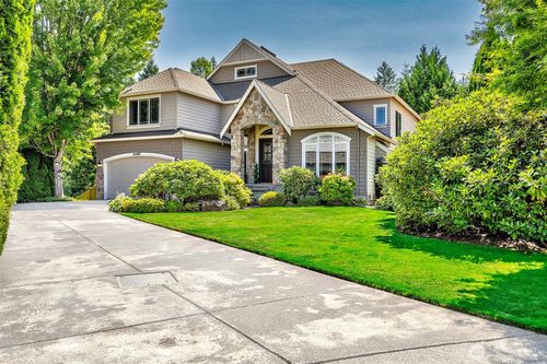 22187 Ne 93rd St, Redmond, WA, 98053-2050 | Card Image
