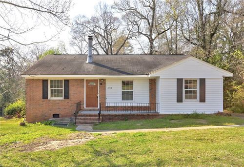 2442 Tredway Dr, Macon, GA, 31211-2218 | Card Image