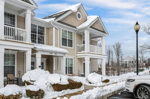 2004 Bennington Dr, Fishkill, NY, 12524-4965 | Card Image