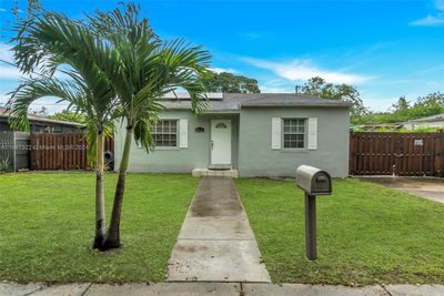 12435 Nw 10th Ave, House other with 2 bedrooms, 1 bathrooms and null parking in North Miami FL | Image 1