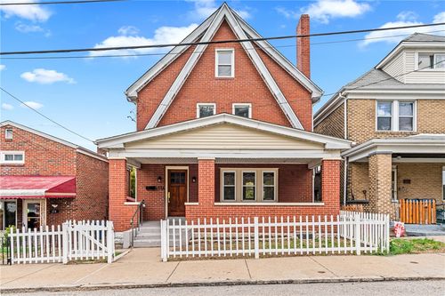 114 Augusta St, Mt Washington, PA, 15211-1002 | Card Image