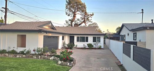 4410 E Centralia St, Long Beach, CA, 90808-1339 | Card Image