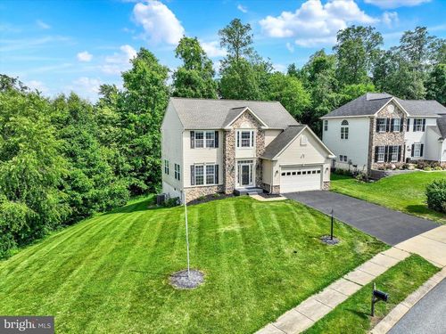 3553 Hardwood Ter, SPRING GROVE, PA, 17362-9104 | Card Image