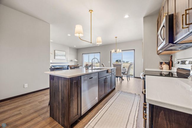 Open Floor Plan | Image 8