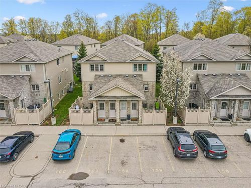15b-1941 Ottawa St S, Kitchener, ON, N2E0C2 | Card Image