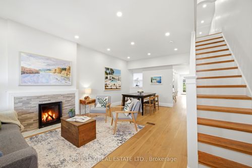 43 Gilbert Ave, Toronto, ON, M6E4W2 | Card Image