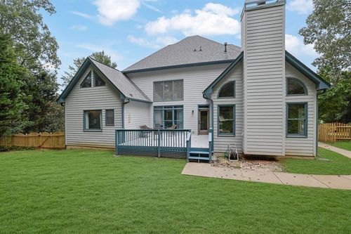 6410 Oak Valley Dr, Cumming, GA, 30040-6487 | Card Image