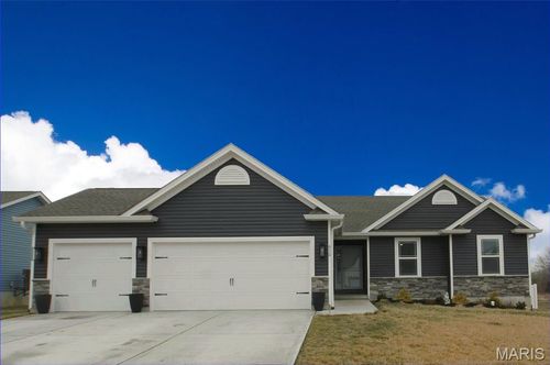 610 Schapers Ct, Moscow Mills, MO, 63362-1237 | Card Image