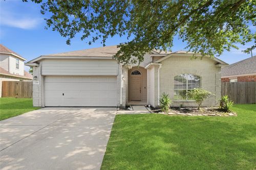 1707 N N Highlands Crossing Crossing, Highlands, TX, 77562 | Card Image