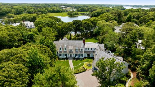 375 Baxters Neck Rd, Marstons Mills, MA, 02648-5704 | Card Image