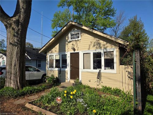 240 Lincoln Rd W, Crystal Beach, ON, L0S1B0 | Card Image
