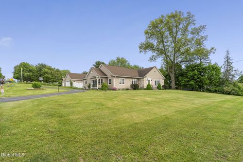 285 Market Street, Amsterdam, NY, 12010 | Card Image