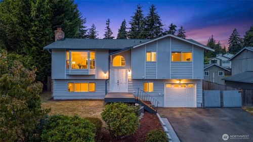22426 3rd Pl W, Bothell, WA, 98021-8329 | Card Image