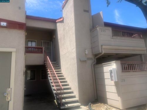 235-7 Lancaster Cir, Bay Point, CA, 94565-6661 | Card Image