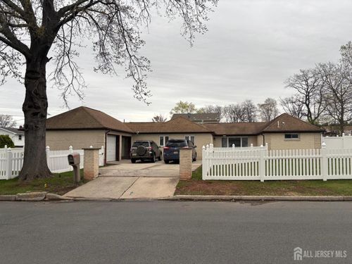 35 Clark Ave, Edison, NJ, 08817-3416 | Card Image