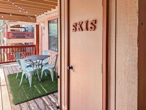 241-25 Jackson Hole Rd, Angel Fire, NM, 87710-8040 | Card Image