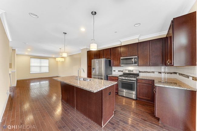 1253 Danforth Ct, Townhouse with 3 bedrooms, 3 bathrooms and 2 parking in Vernon Hills IL | Image 9