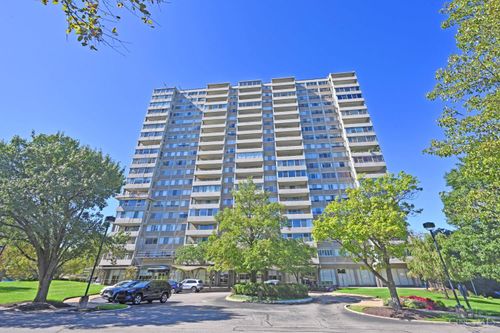 2324 Madison Rd, Cincinnati, OH, 45208-2671 | Card Image