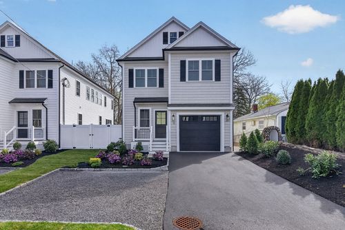 10 Dobbins St, Waltham, MA, 02451-2120 | Card Image