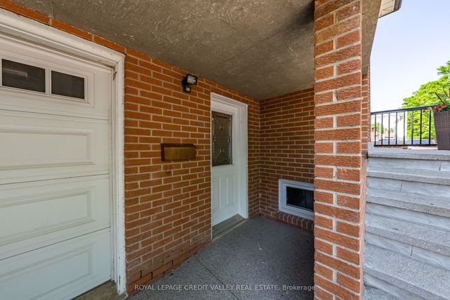 8 Petunias Rd, House attached with 4 bedrooms, 2 bathrooms and 3 parking in Brampton ON | Image 35