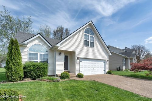 3907 Pinoak View Ct, Louisville, KY, 40299-5842 | Card Image