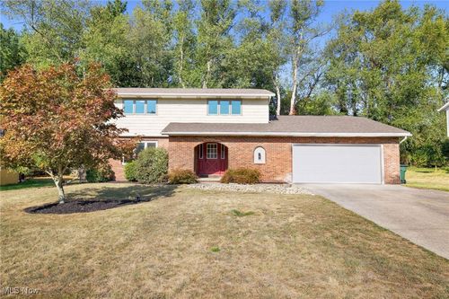 7336 Ashburton Cir Nw, North Canton, OH, 44720-5914 | Card Image