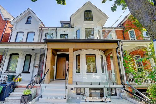 385 Manning Ave, Toronto, ON, M6G2V6 | Card Image