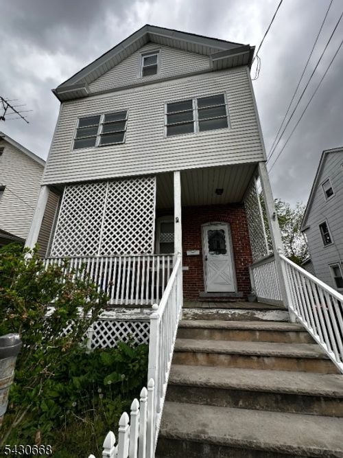 17 Fisher Ave, Bound Brook, NJ, 08805-1821 | Card Image