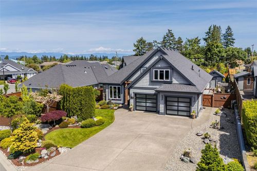 694 Lowry'S Rd, Parksville, BC, V9P0C5 | Card Image