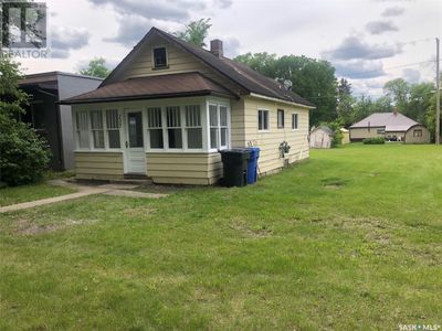 237 Wall Ave, House other with 2 bedrooms, 1 bathrooms and null parking in Kamsack SK | Image 2