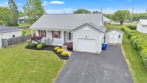 836 Upper Mountain Rd, Lewiston, NY, 14092-2237 | Card Image