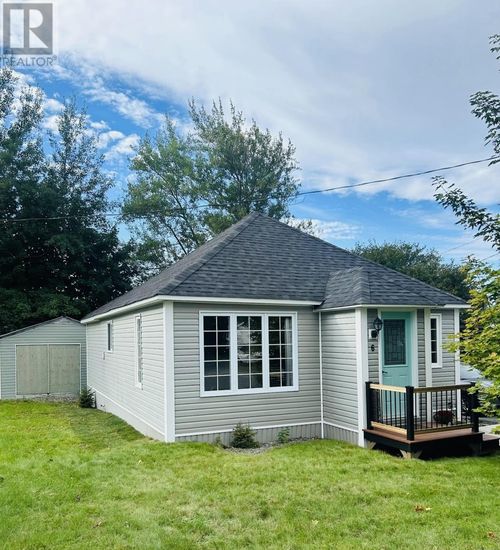 6 Exploits Ave, Grand Falls-Windsor, NL, A2A1M2 | Card Image