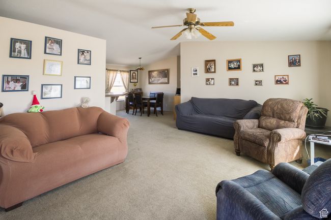 2036 W 1500 N, House other with 4 bedrooms, 2 bathrooms and 2 parking in Vernal UT | Image 4